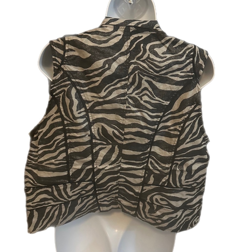 Chico’s vest - Picture 7 of 9